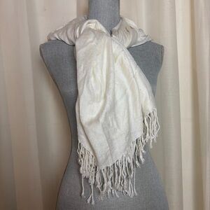 Pashmina Elegant White Fringe Scarf